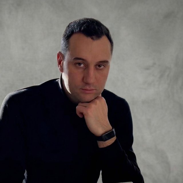 Дмитрий Макаров